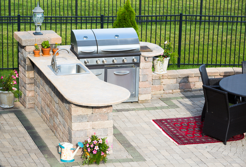 Applying interior design principles to your outdoor kitchen